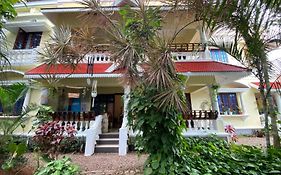 Mango Villa Guesthouse Varkala - A Garden Home
